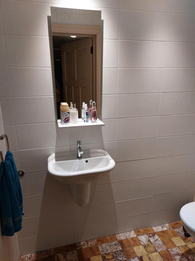 Le Reposoir Maison Spacieuse Avec Feu Au Bois Bertogne エクステリア 写真
