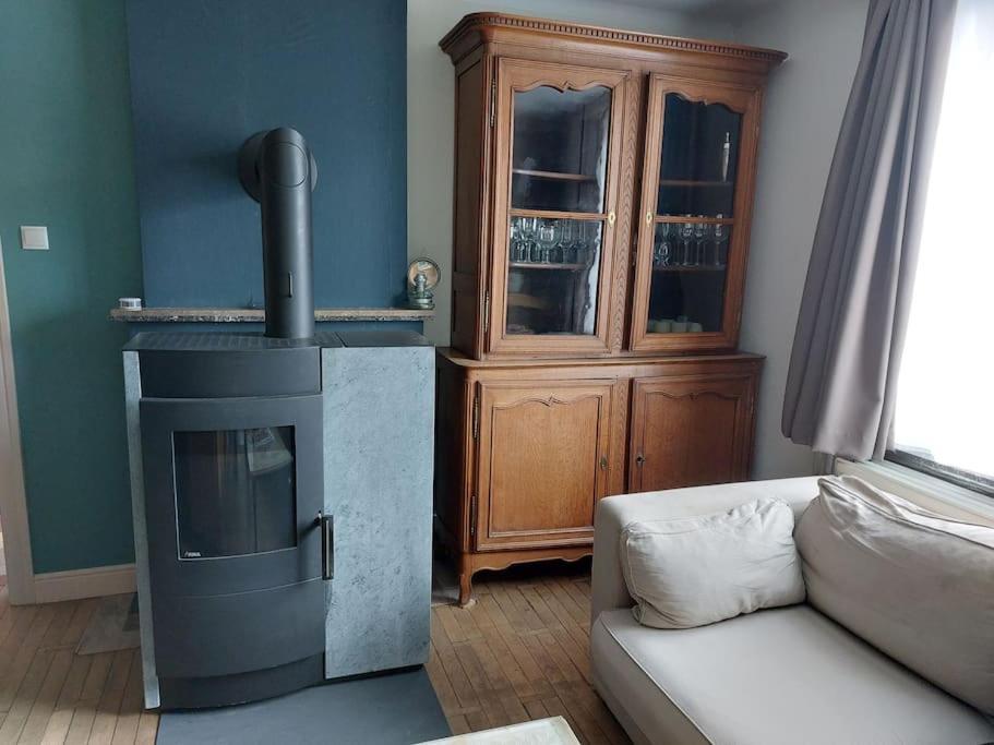 Le Reposoir Maison Spacieuse Avec Feu Au Bois Bertogne エクステリア 写真