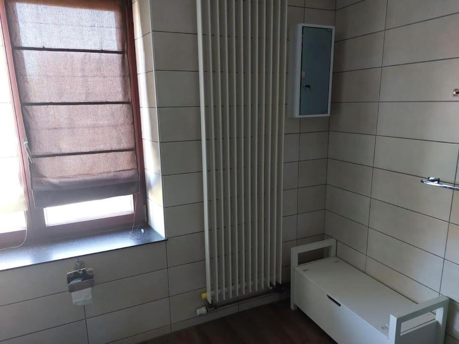 Le Reposoir Maison Spacieuse Avec Feu Au Bois Bertogne エクステリア 写真